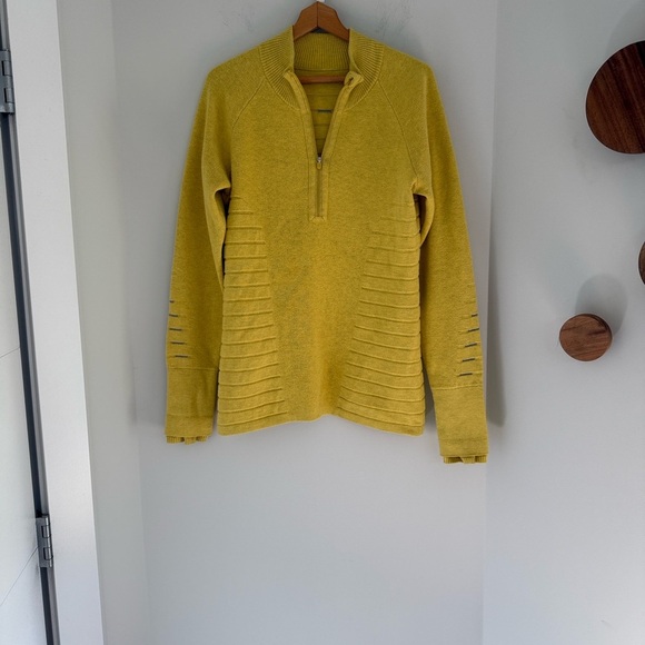 Lululemon Athletica Lightning Bold 1/2 zip Yellow Half-Zip Sweater size small - Picture 2 of 11